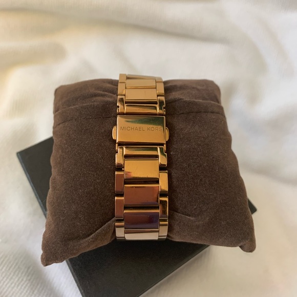 MICHAEL KORS
Parker Dark Rose Gold-Tone Watch - Picture 14 of 14